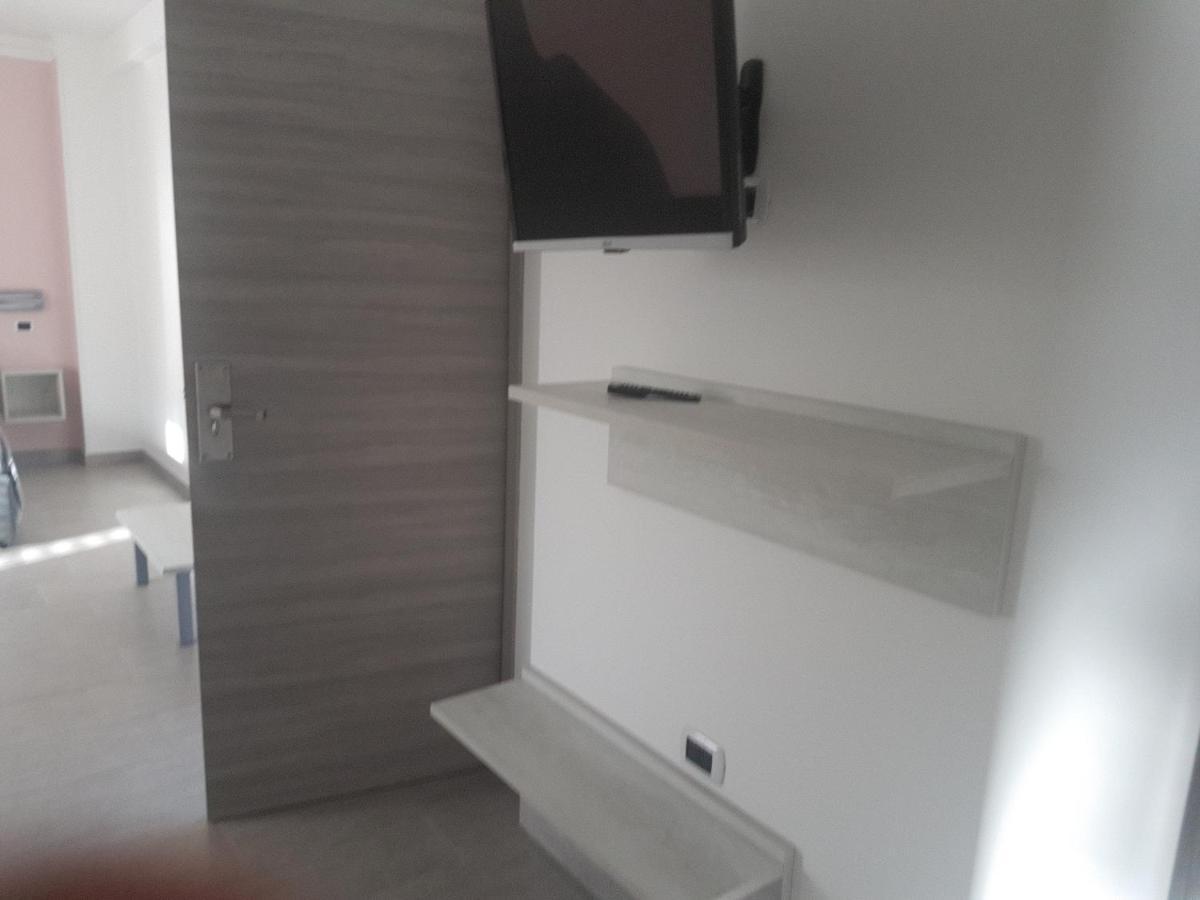 Alba De Mar B&B โรเซโต กาโป สปูลีโก ภายนอก รูปภาพ