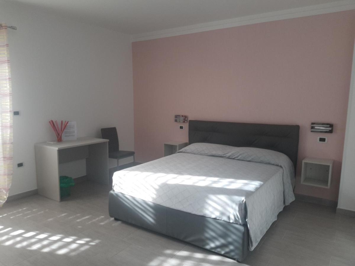Alba De Mar B&B โรเซโต กาโป สปูลีโก ภายนอก รูปภาพ